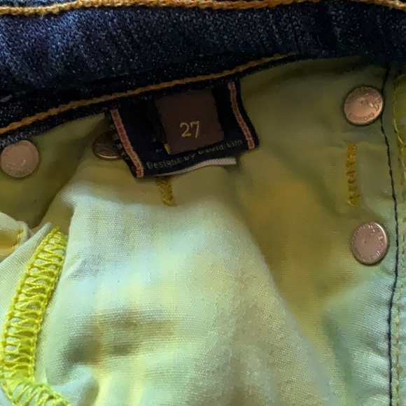 Jeans - Picture 2 of 3